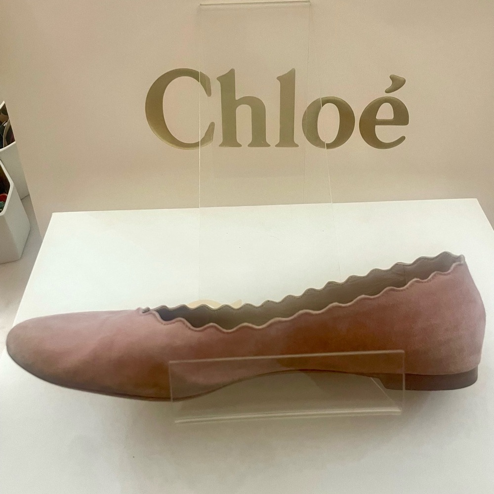 Chloe | Suede Scalloped Light Pink Suede Flats size 8 - Picture 2 of 6